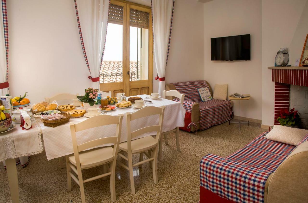 B&B Aria Ona Villagrande Strisaili Exterior photo